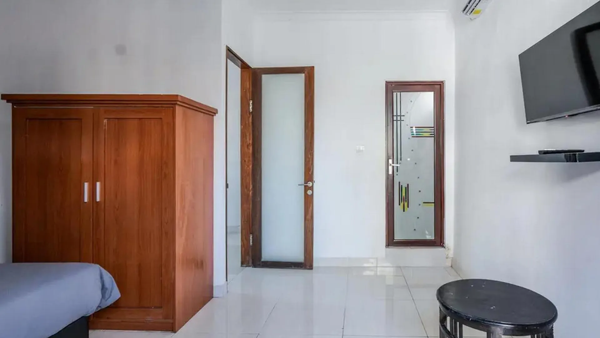 Ceria Guesthouse Seminyak Mitra Reddoorz