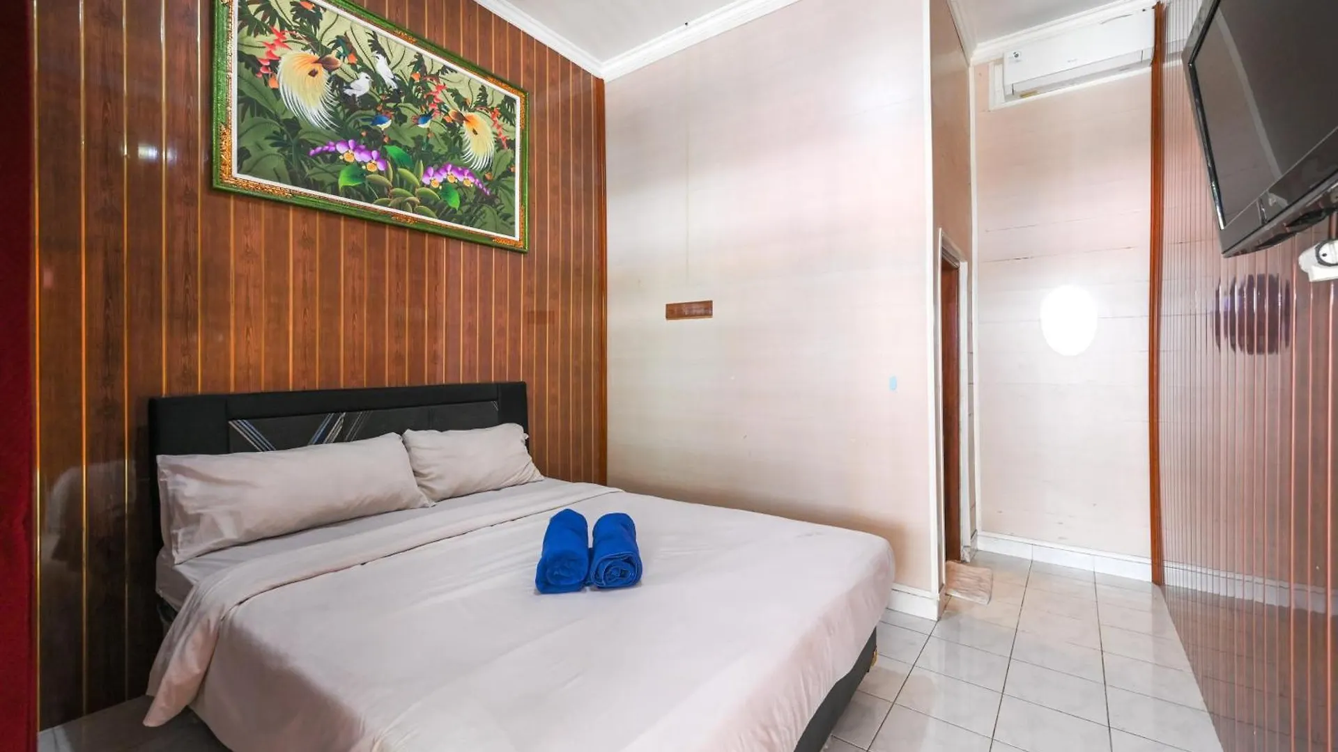 Ceria Guesthouse Seminyak Mitra Reddoorz Indonesia